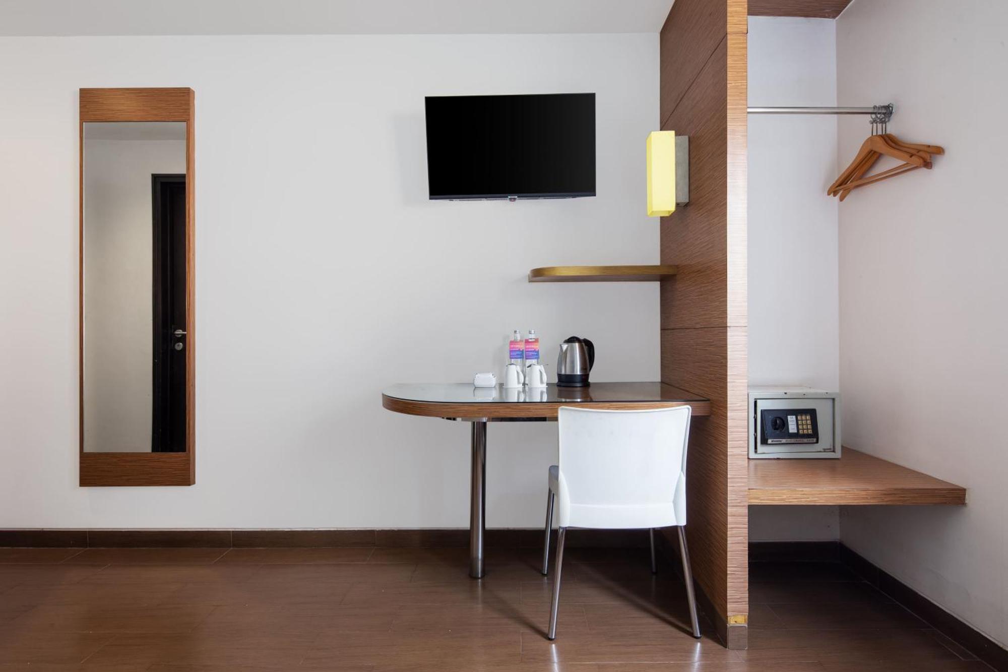 ג'קרטה Amaris Hotel Pancoran מראה חיצוני תמונה
