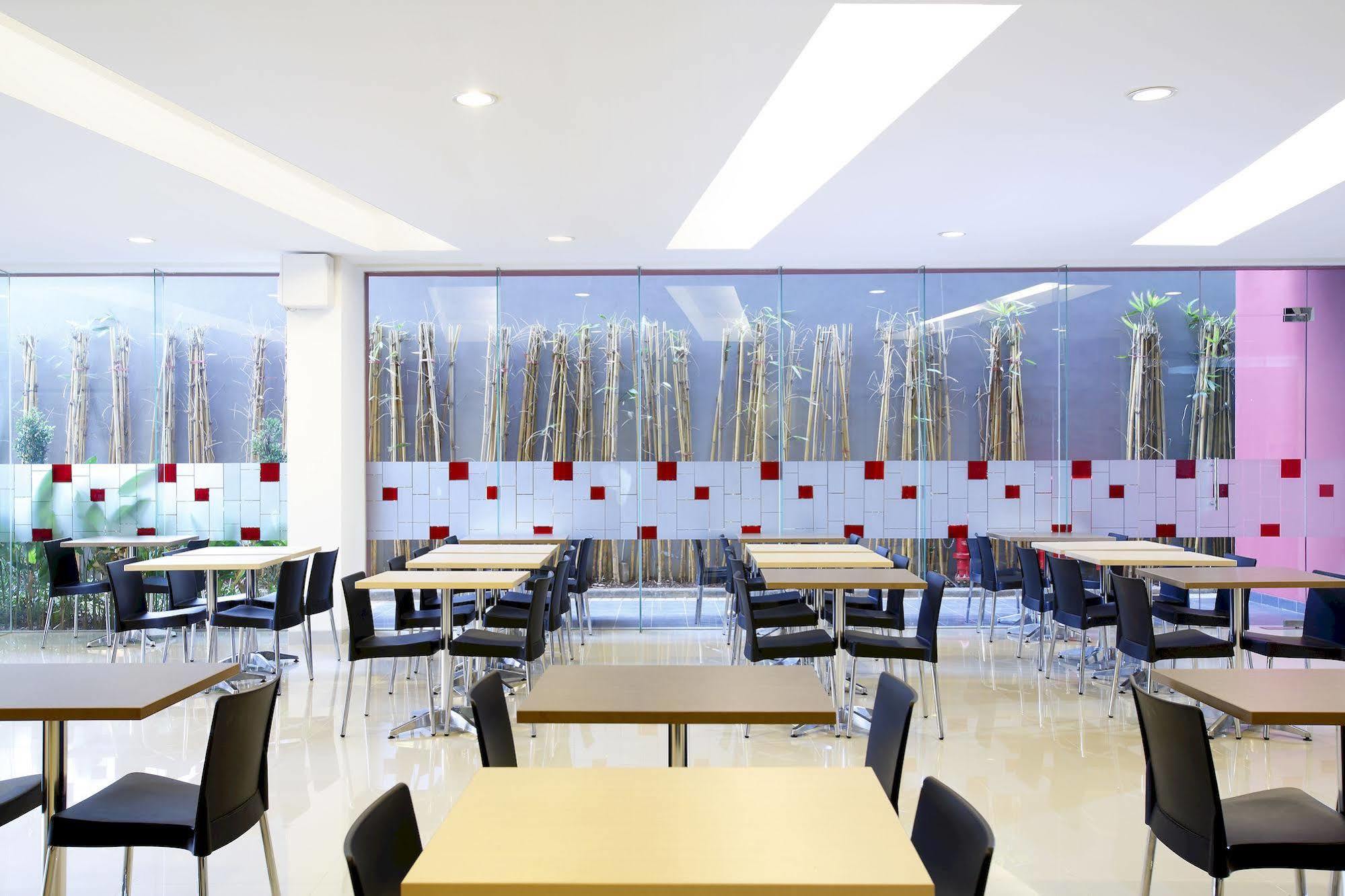 ג'קרטה Amaris Hotel Pancoran מראה חיצוני תמונה